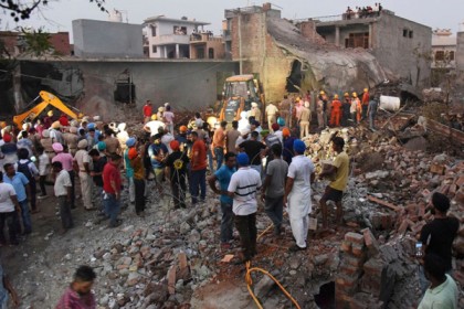 ভারতে আতশবাজি কারখানায় ভয়াবহ বিস্ফোরণ, নিহত ২৩