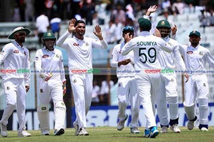 তাইজুলের পর মাহমুদুল্লাহর আঘাত