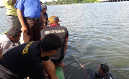 শীতলক্ষ্যায় ডাকাতদের ছুরিকাঘাতে সুকানী নিখোঁজ