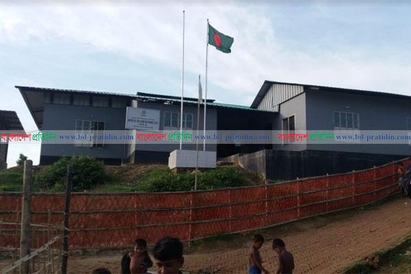 টেকনাফের শালবাগান ক্যাম্পে ফের শুরু রোহিঙ্গাদের সাক্ষাৎকার