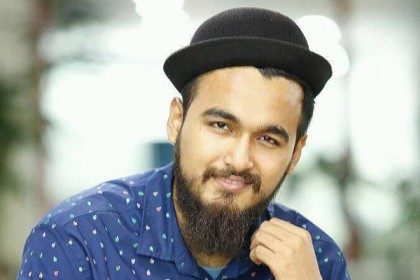 নিজের ফেসবুক আইডি নিয়ে যা বললেন নোবেল