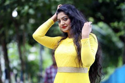 দ্বিতীয় কন্যা সন্তানের মা হলেন কণ্ঠশিল্পী সালমা