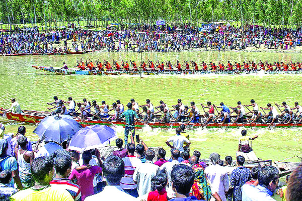 নৌকা বাইচ