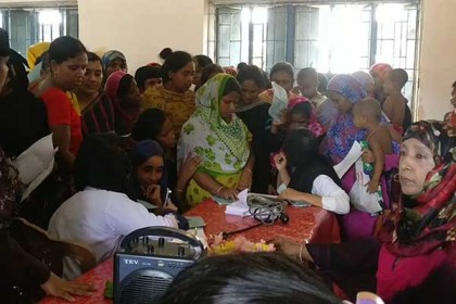 নেত্রকোনায় নারীদের জন্য বিনামূল্যে স্বাস্থ্য ক্যাম্প