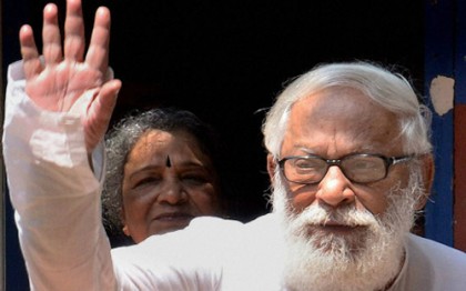 বাড়িতেই চিকিৎসা হবে বুদ্ধদেবের