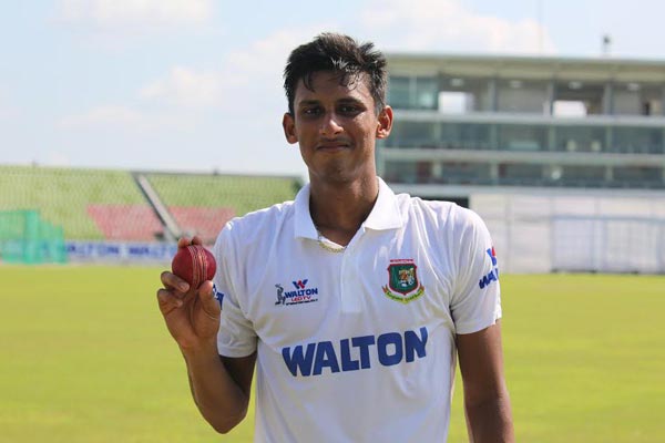 হঠাৎ জাতীয় দলে ডাক পাওয়া কে এই ইয়াসির?
