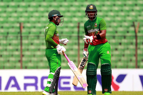 জিম্বাবুয়ের কাছে পাত্তা পেল না সাব্বির-মুশফিকরা