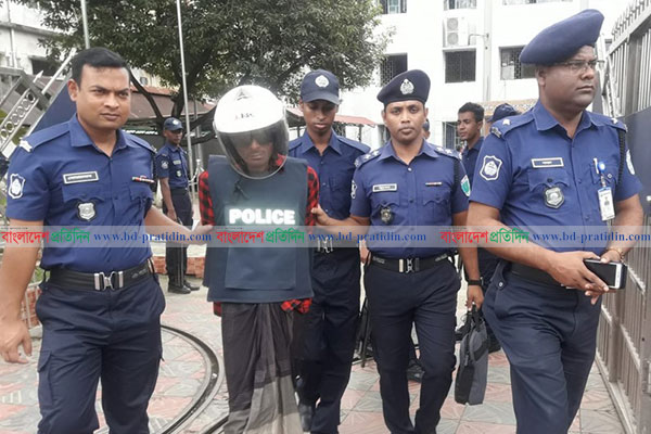 সীমান্তে অস্ত্র ব্যবসা, মূলহোতা সেই আরব আলী গ্রেফতার