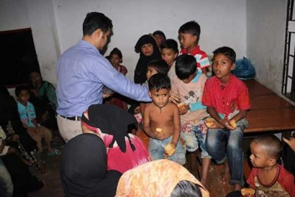 পাহাড়ের পাদদেশে বসবাসরত ৮শ' পরিবার আশ্রয় কেন্দ্রে