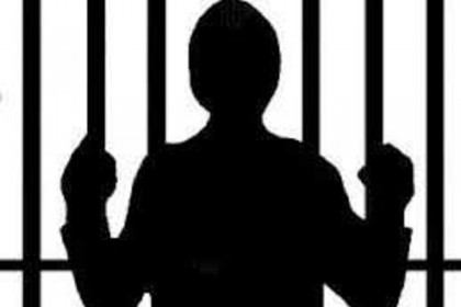 টাকা না দেওয়ায় মাদক মামলা দিয়ে কলেজছাত্রকে হাজতে পাঠানোর অভিযোগ