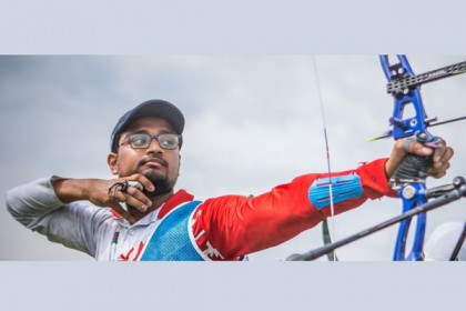 এশিয়ান চ্যাম্পিয়নশিপে স্বর্ণপদক জিতেছেন বাংলাদেশের রোমান সানা