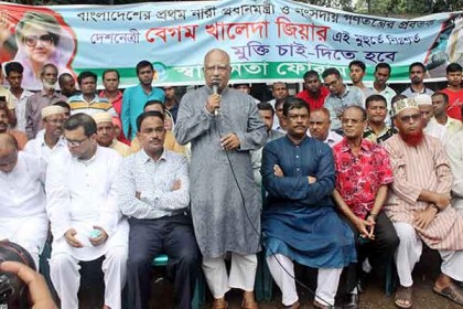 আওয়ামী লীগ গণতন্ত্রে বিশ্বাস করে না: খন্দকার মোশাররফ