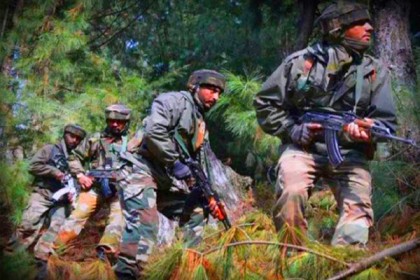 কাশ্মীর সীমান্তে উত্তেজনা, ব্যাপক গোলাগুলিতে ২ পাকিস্তানি সেনা নিহত
