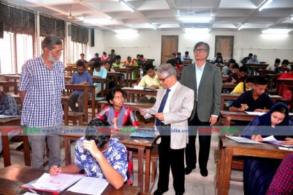 ঢাবি চ-ইউনিটের ভর্তি পরীক্ষা অনুষ্ঠিত 