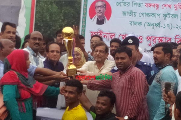বঙ্গবন্ধু গোল্ডকাপ: নীলফামারী সদরে চ্যাম্পিয়ন ইটাখোলা