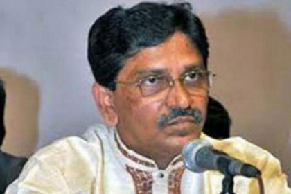ডেঙ্গু প্রতিরোধে সরকার সর্বদা চেষ্টা চালাচ্ছে: হানিফ