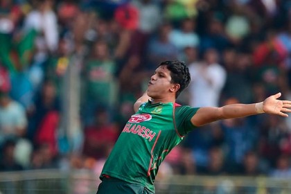 ইনিংসের প্রথম বলেই মারকুটে গুরবাজকে ফেরালেন সাইফউদ্দিন