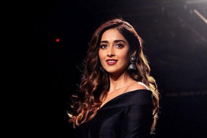 অভিনেত্রী ইলিয়ানা ঘুমের মধ্যে হাঁটেন!