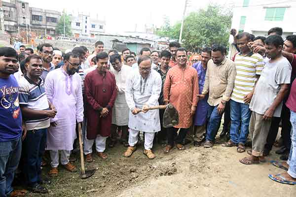 রাসিক ও ব্র্যাক ইউডিপি’র উদ্যোগে ড্রেন ও রাস্তার উন্নয়ন কাজের উদ্বোধন