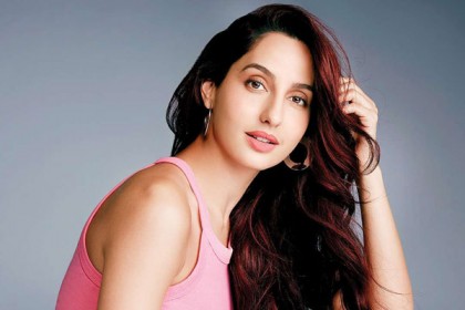 হৃত্বিক রোশনের ‘প্রেমে পড়েছেন’ নোরা ফাতেহি!