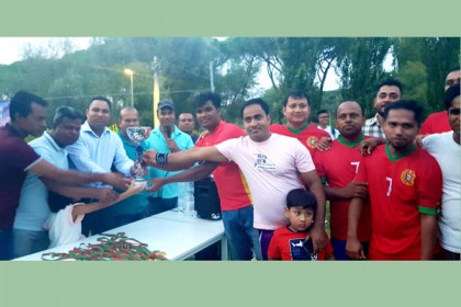 ইতালির রোমে প্রীতি ফুটবল ম্যাচ অনুষ্ঠিত 