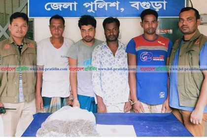 বগুড়ায় ইয়াবা-গাঁজাসহ আটক ৪