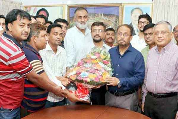 দেশে রাজনীতি আজ শূন্যতায় : জিএম কাদের