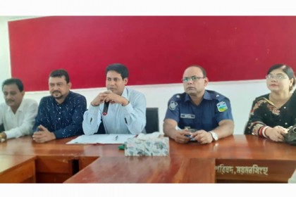 ফুলপুরে শারদীয় দুর্গাপূজা উদযাপন উপলক্ষে প্রস্তুতিমূলক সভা