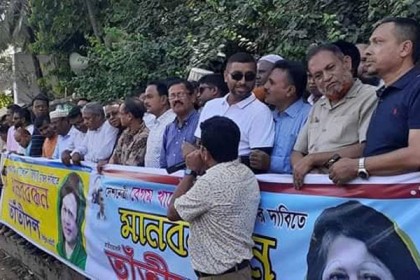 আওয়ামী লীগ কীভাবে ঘুরে দাঁড়াবে, প্রশ্ন আমির খসরুর