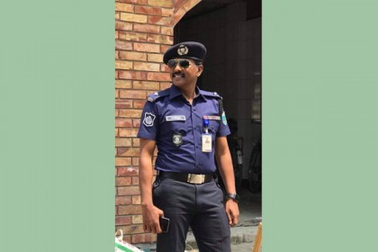 দলবদ্ধ ধর্ষণের পর থানায় বিয়ে, সেই ওসি সাময়িক বরখাস্ত 