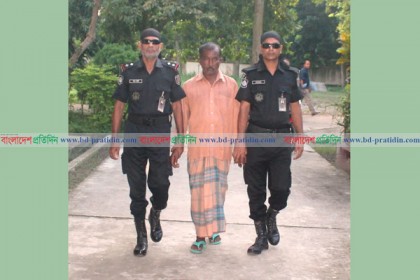 দিনাজপুরে পিস্তল, ম্যাগজিন ও গুলিসহ আটক ১