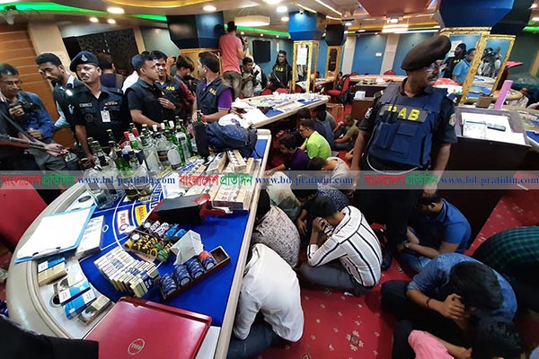 সাপের মাথায় কষ্টিপাথর ছুঁয়ে খেলা শুরু ক্যাসিনোতে, মিলল চাঞ্চল্যকর তথ্য