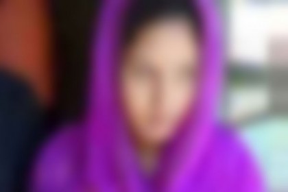 বিয়ে করতে দেরি করায় প্রেমিকের বাড়িতে প্রেমিকা!