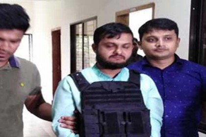 চুরি করা ল্যাপটপে রোহিঙ্গাদের ভোটার বানাতেন ফারুক