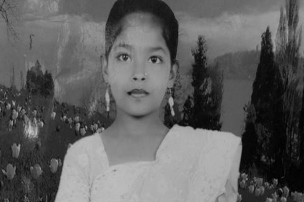 রাত বাড়লেই হানা দেয় এই কিশোরীর আত্মা, আতঙ্কে গ্রামবাসী