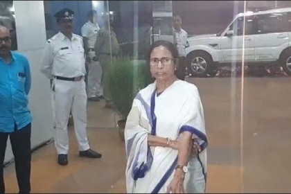 পশ্চিমবঙ্গে এনআরসি আতঙ্ক, পাশে থাকার বার্তা মমতার