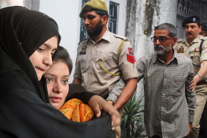 আটক ৪ হাজার কাশ্মীরিদের মধ্যে ৩১০০ জনকে মুক্তি