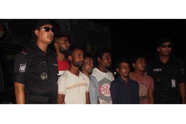 সিলেটেও জুয়ার আসরে র‌্যাবের হানা, আটক ৬