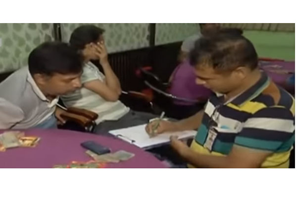 এবার বিজয় নগরের ফিল্ম ক্লাবে অভিযান, আটক ১৫ 
