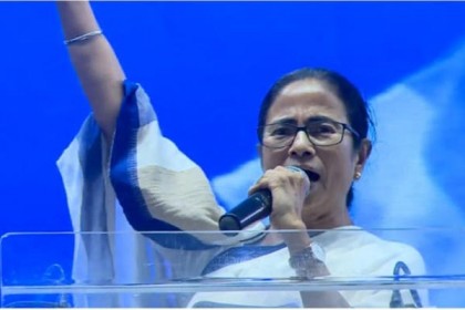 পশ্চিমবঙ্গ থেকে কাউকে তাড়াতে পারবে না: মমতা