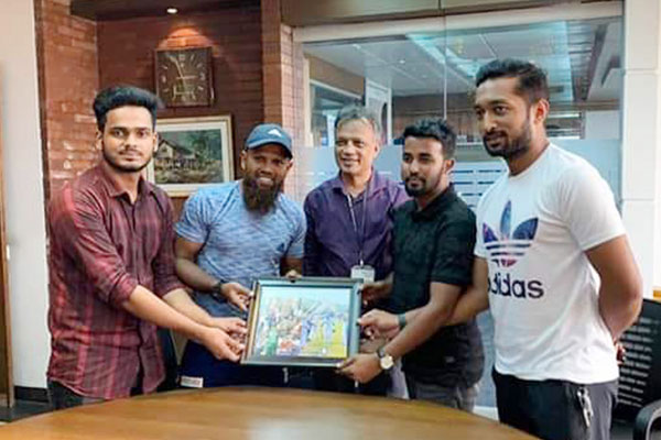 রাজিন সালেহকে সংবর্ধনা দিল এমইউ