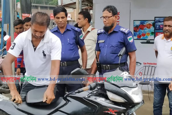 মেহেরপুরে ১৩ মোটরসাইকেল চালকের বিরুদ্ধে মামলা