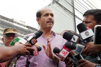 ফুটপাত দখলমুক্ত রাখতে কারওয়ান বাজারে বসছে পুলিশ ফাঁড়ি : আতিকুল