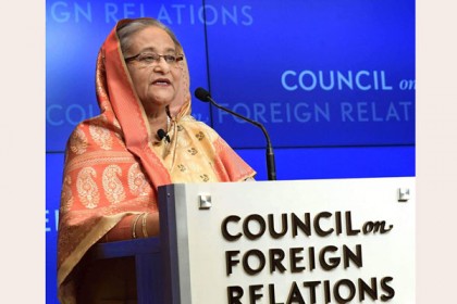কিছু সংগঠন রোহিঙ্গাদের আটকানোর চেষ্টা করছে: প্রধানমন্ত্রী