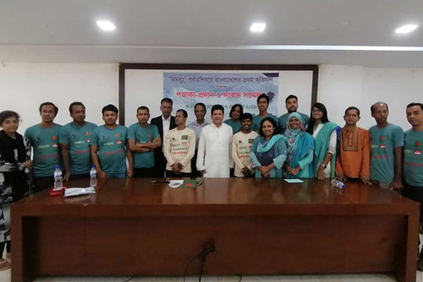 লক্ষ্য এবার ২৩ হাজার ৩৮০ ফুট উঁচু হিমলুং