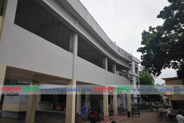 ৫ লাখ মানুষের জন্য ডাক্তার মাত্র ২ জন
