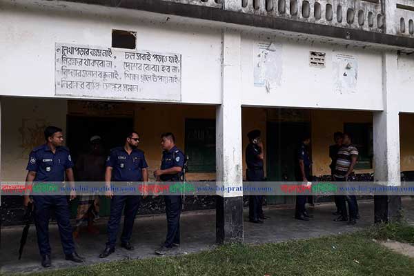 কুমিল্লায় পুলিশ-শিবির সংঘর্ষে আহত ৫