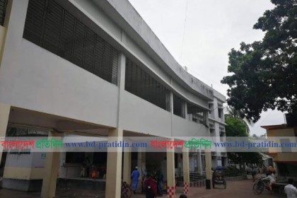 ৫ লাখ মানুষের জন্য ডাক্তার মাত্র ২ জন