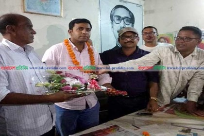 ওয়ার্কার্স পার্টি ছাড়লেন তানোর উপজেলা ভাইস চেয়ারম্যান