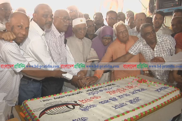 খুলনায় শেখ হাসিনার জন্মদিনে আওয়ামী লীগের দোয়া মাহফিল